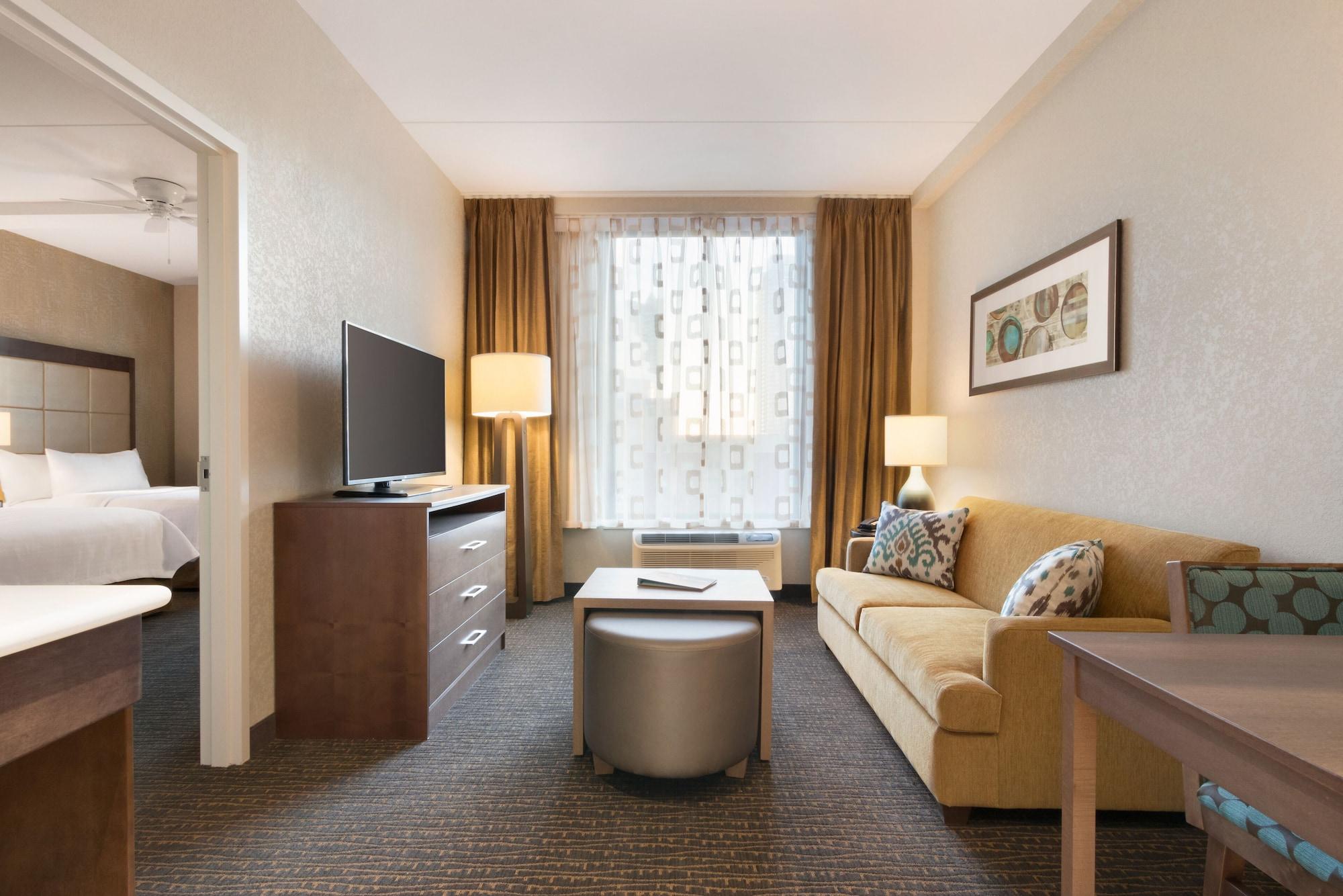 Homewood Suites By Hilton Calgary Downtown Exterior photo