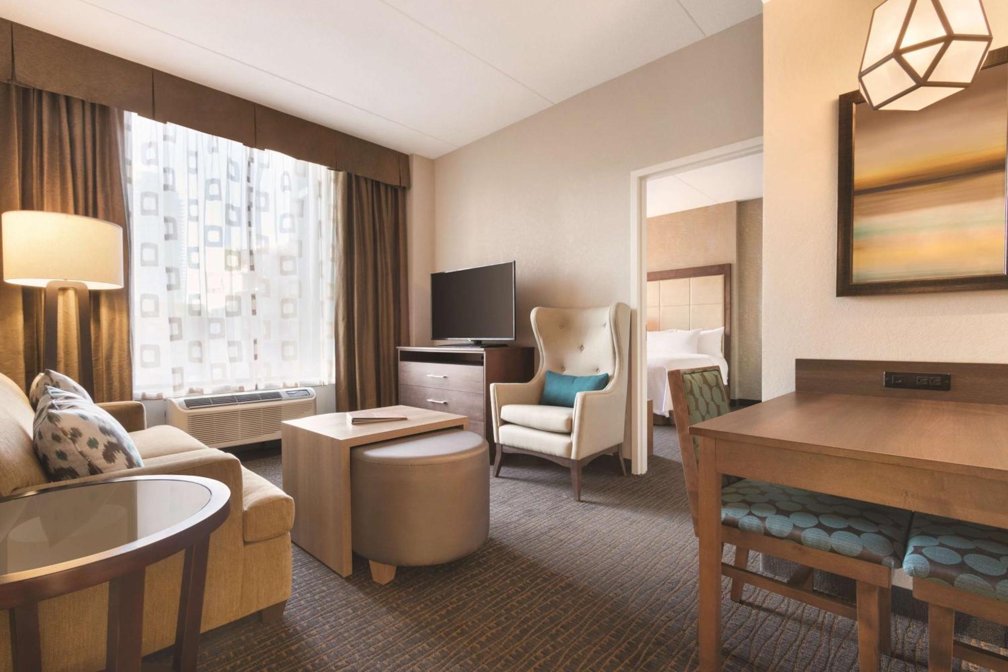 Homewood Suites By Hilton Calgary Downtown Exterior photo